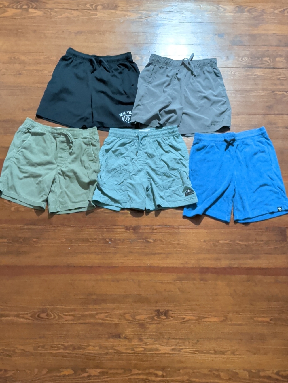 Lot Of Abercrombie Shorts 13/14